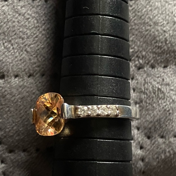 Citrine and Diamond Ring - Picture 2 of 6